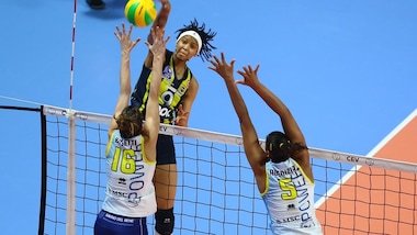 Volley: Champions Femminile, Scandicci va vicina all'impresa, vince due set ma poi si fa rimontare