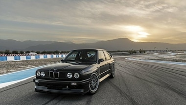 BMW M3 E30: il restmod Redux FOTO