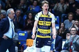 Volley: Modena travolge Milano in Gara 1 dei Quarti