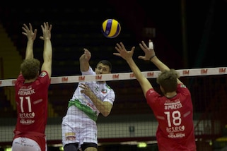 Volley: A2 Maschile, per Macerata esordio Play Off vincente a Catania