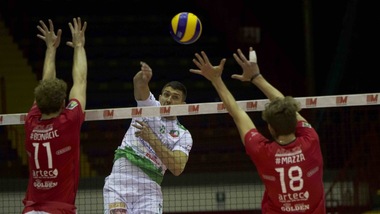 Volley: A2 Maschile, per Macerata esordio Play Off vincente a Catania