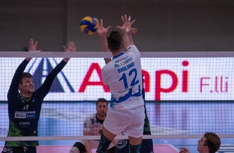 Volley: A2 Maschile, Gara 1 dei Quarti Play Off imprese per Cantù e Brescia