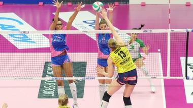 Volley: A1 Femminile, Conegliano travolge Monza in Gara 1 di Semifinale