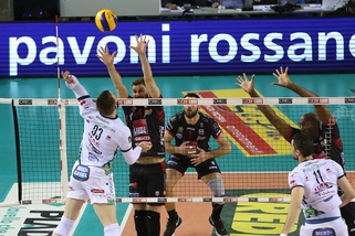 Volley: Superlega, Civitanova fa sua anche Gara 2 contro Trento