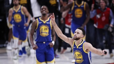 NBA, Golden State chiude la serie con Portland: è alle finali per la quinta volta di fila