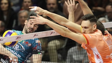 Perugia fa 'centro' con Roberto Russo