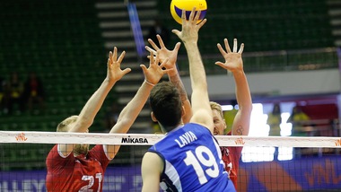 L'Italia bene nel primo set poi si arrende al Canada