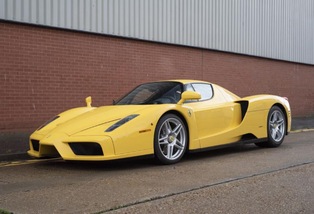 Ferrari Enzo Giallo Modena in vendita: le foto