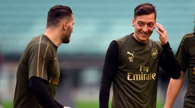 Arsenal, Emery e il caso Ozil-Kolasinac: "Sono pronti per giocare"