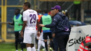 Cori razzisti a Dalbert: il giudice chiede un supplemento di indagine