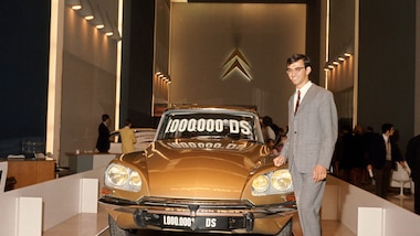 Citroën, 50 anni la DS numero 1 milione: gli scatti