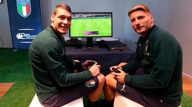 Italia, Immobile sfida Belotti alla PlayStation: chi vincerà?
