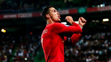 Cristiano Ronaldo, pallonetto mozzafiato! Quota 700 vicinissima