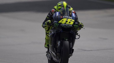 Sepang, Valentino Rossi: "Giornata ok. Dobbiamo concentrarci sulla tenuta"