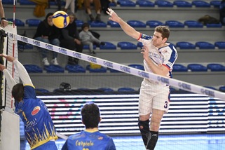 Per Calci tre punti d'oro nel recupero con la Materdomini