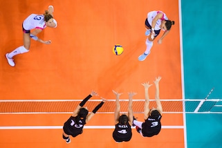 Mondiale per Club, Novara ko al quinto, Eczacibasi in finale