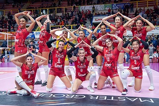 A1 Femminile, Conegliano vola in vetta, Monza brinda in Coppa