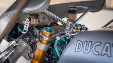 Ducati Paul Smart 1000LE all’asta, è ancora nell'imballaggio: immagini