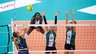 Champions Femminile, Scandicci corsara in Russia