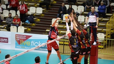 Piacenza sbanca il campo della Tonno Callipo