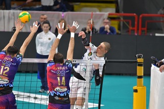 Champions League, Perugia va a spasso col Tours