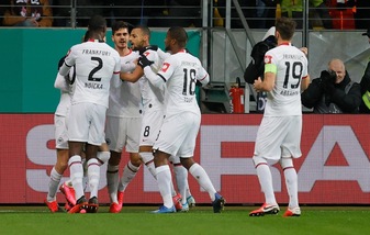 Coppa di Germania, Piatek non basta all’Hertha. Ko anche il Dortmund: debutta Emre Can