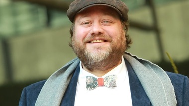 Sassi dal cavalcavia, gli attori Fresi e Benvenuti illesi per miracolo