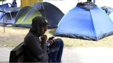 Migranti, barriera di 3 metri a un valico di confine tra Croazia e Bosnia