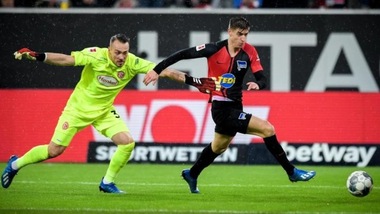 Bundesliga, il Fortuna si fa rimontare dall'Hertha: da 3-0 a 3-3, segna Piatek