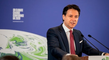 Coronavirus, chiuse le scuole. Azzolina puntualizza: "Nessuna decisione"