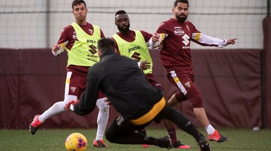 Torino, tackle e scivolate: Rincon e Ansaldi, lezioni di grinta