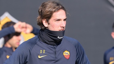 Roma, Zaniolo e la foto del bimbo che gioca con la sua maglia: "Che orgoglio!"