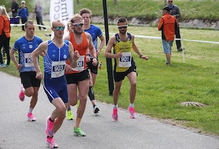 La Norvegia apre la strada alle corse su strada