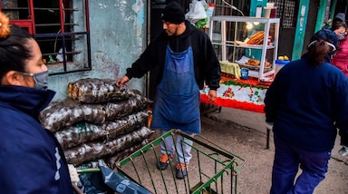 Le manie più comuni della quarantena: lavarsi le mani 200 volte al giorno e fare 4 lavatrici di fila