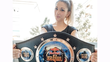 Intervista a MaeveDonovan, vincitrice del Redbull The Br4wl