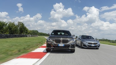 BMW X6 vs BMW Serie 8 Gran Coupé: gli scatti