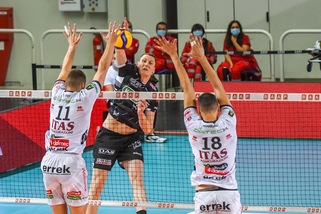 Superlega, Milano ok in casa poi tre successi in trasferta