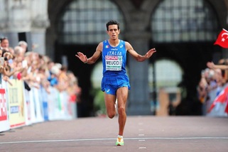 Daniele Meucci a caccia del personale domenica alla Maratona di Londra