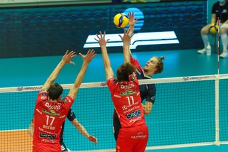 Superlega, Perugia a punteggio pieno, Civitanova ad un punto