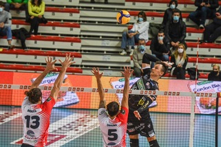 Superlega, per Perugia e Civitanova vittorie da tre punti