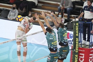 Su Instagram Dick Kooy parla ai tifosi