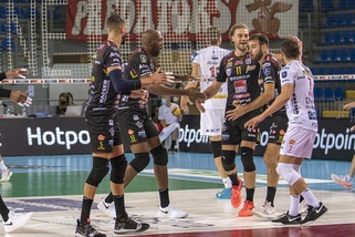 Civitanova-Vibo anticipata al motto 'Gioca chi può'