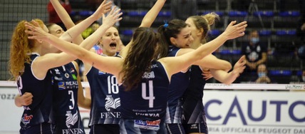 A1 Femminile, Chieri si traveste da grande contro Trento