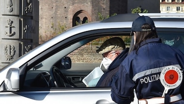 Litiga con la moglie e passeggia per 450 chilometri per sbollire la rabbia