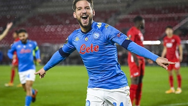 Europa League, al Napoli non basta il gol di Mertens contro l'Az Alkmaar