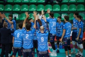 Cuneo doma Brescia in cinque set