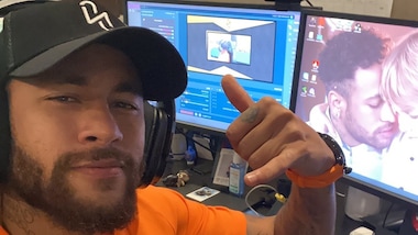 Neymar dà il meglio di sè contro professionisti di CS:GO