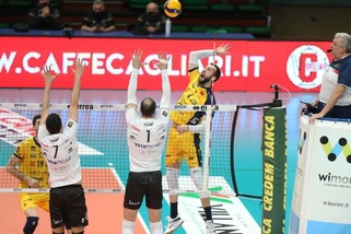 Modena supera Verona in quattro set