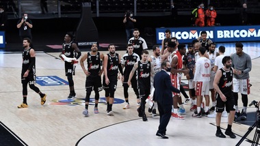 L’Olimpia batte la Virtus Bologna: 9 punti per Belinelli