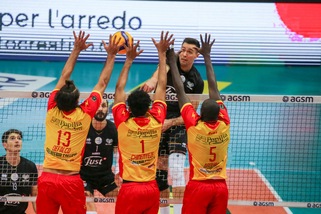 Verona mostra i muscoli contro Vibo